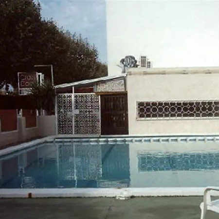 Mont-rosa Otel Calella
