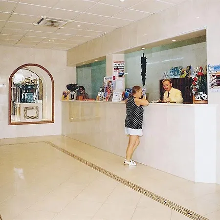 Mont-rosa Hotel